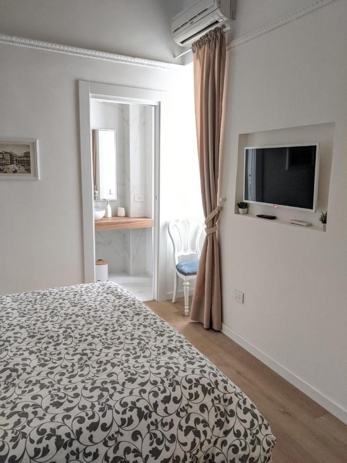 B&B San Carlo Napoli Bagian luar foto